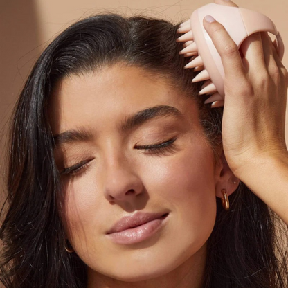 SCALP MASSAGER